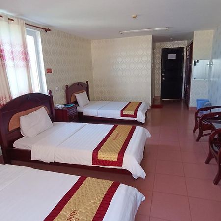 Khach San Binh Duong Hotell Quy Nhon Exteriör bild