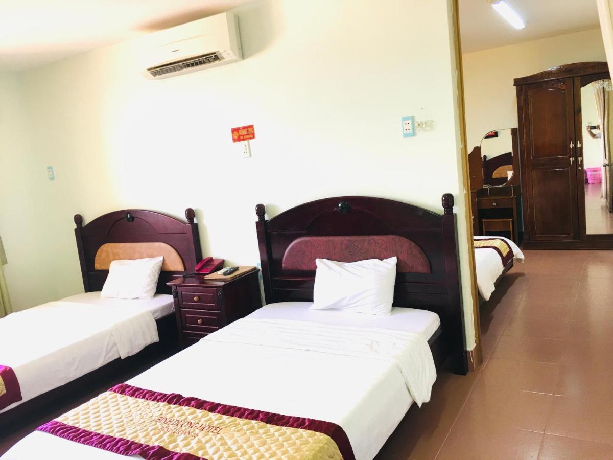Khach San Binh Duong Hotell Quy Nhon Exteriör bild