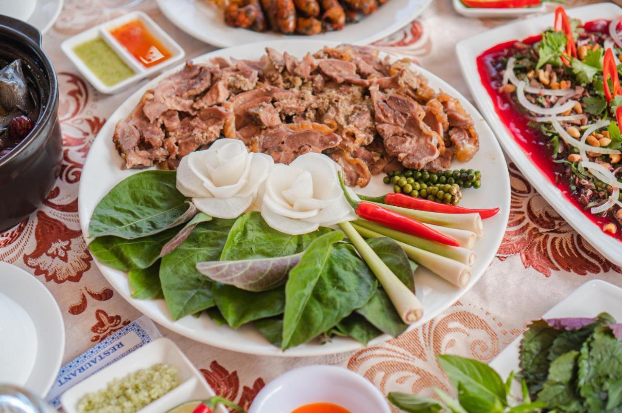 Khach San Binh Duong Hotell Quy Nhon Exteriör bild