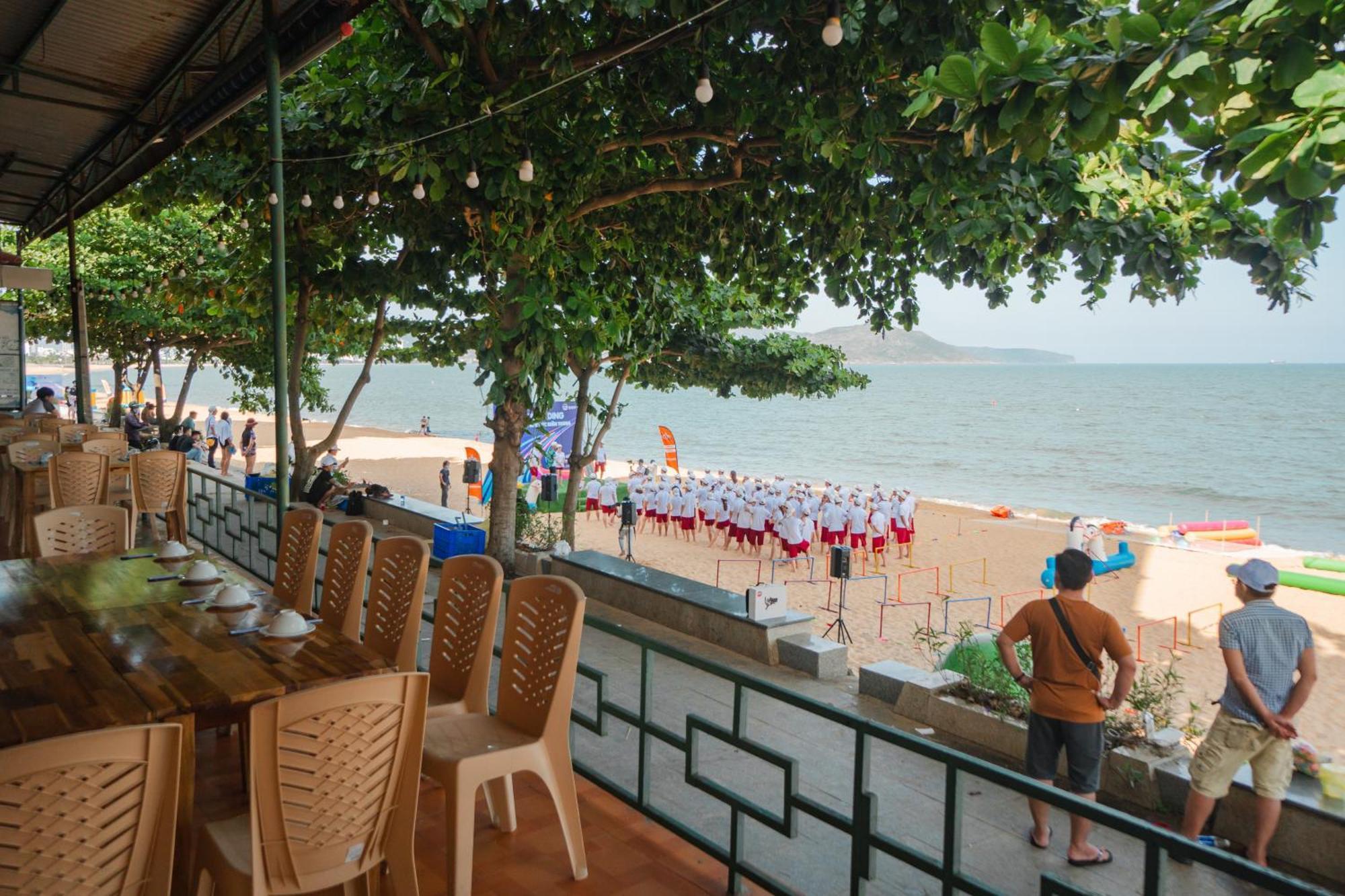 Khach San Binh Duong Hotell Quy Nhon Exteriör bild