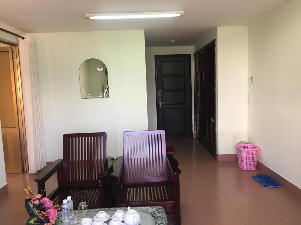 Khach San Binh Duong Hotell Quy Nhon Exteriör bild